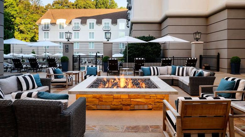 <b>Chateau Elan Winery & Resort Pool</b>. Images powered by <a href="https://iceportal.shijigroup.com/" title="IcePortal" target="_blank">IcePortal</a>.
