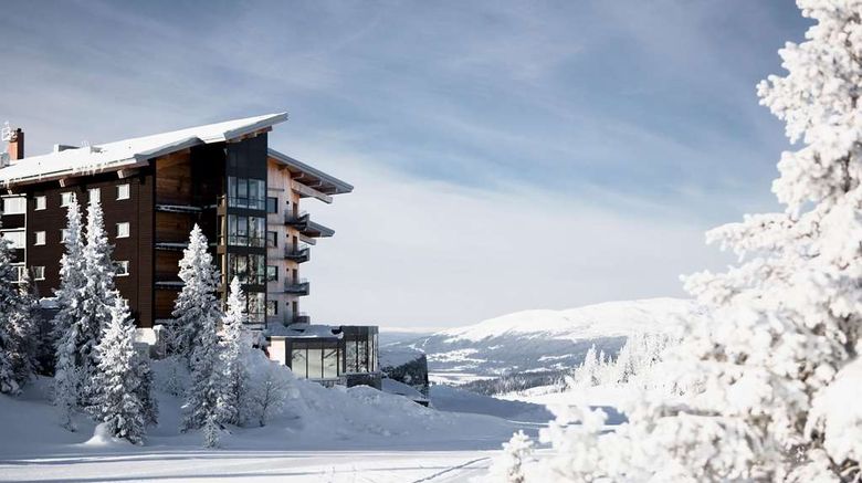 <b>Copperhill Mountain Lodge Exterior</b>. Images powered by <a href="https://iceportal.shijigroup.com/" title="IcePortal" target="_blank">IcePortal</a>.