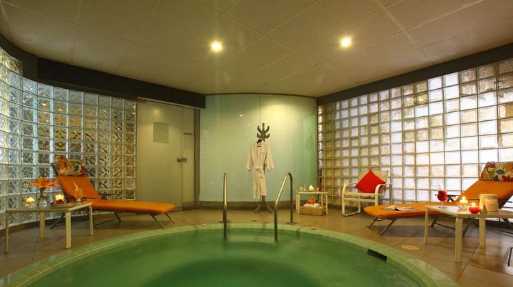 Delfines Hotel & Convention Center Golf
