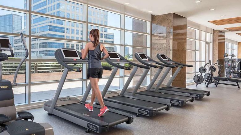 <b>Discovery Primea Makati Health</b>. Images powered by <a href="https://iceportal.shijigroup.com/" title="IcePortal" target="_blank">IcePortal</a>.