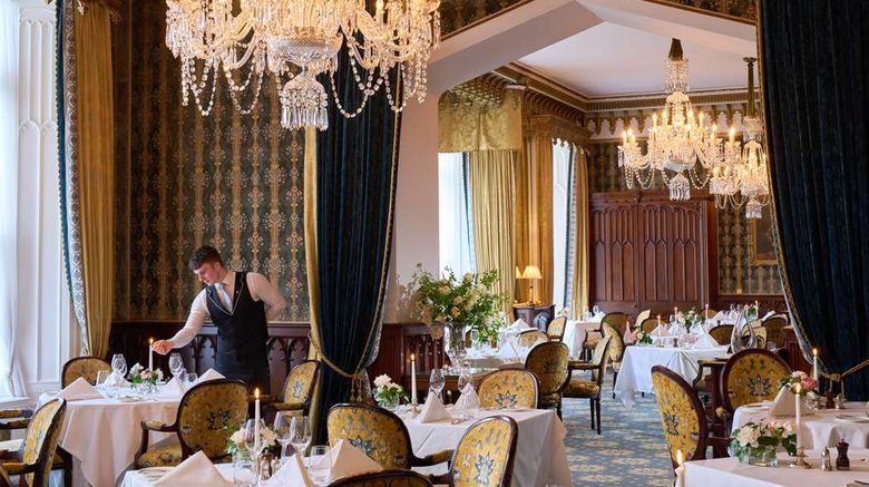 <b>Dromoland Castle Hotel Restaurant</b>. Images powered by <a href="https://iceportal.shijigroup.com/" title="IcePortal" target="_blank">IcePortal</a>.
