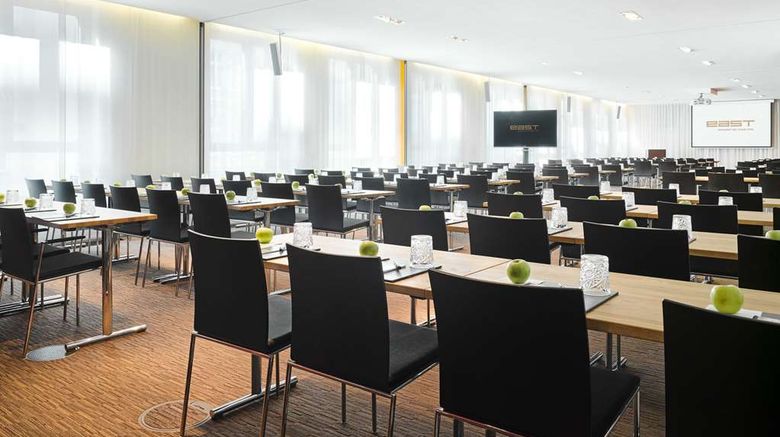 <b>east Hotel Meeting</b>. Images powered by <a href="https://iceportal.shijigroup.com/" title="IcePortal" target="_blank">IcePortal</a>.