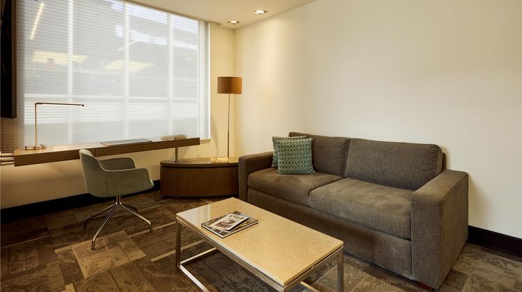 EK Hotel Suite