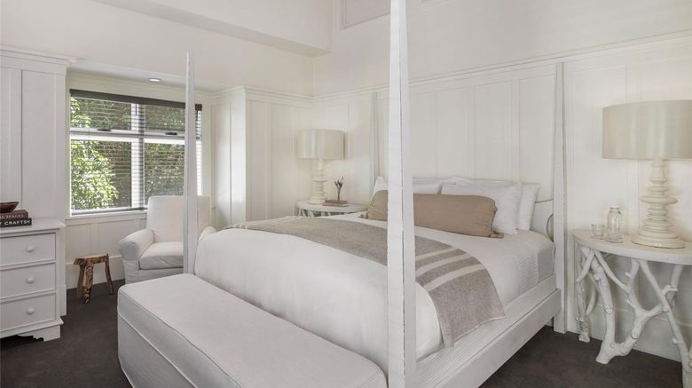 <b>Farmhouse Inn & Restaurant Suite</b>. Images powered by <a href="https://iceportal.shijigroup.com/" title="IcePortal" target="_blank">IcePortal</a>.