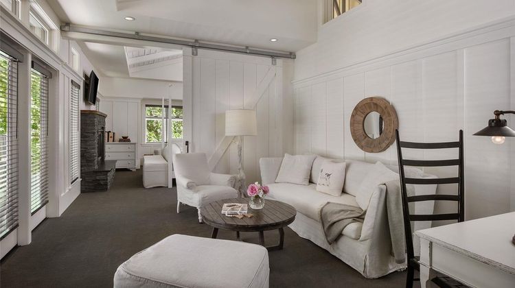 Farmhouse Inn & Restaurant Suite