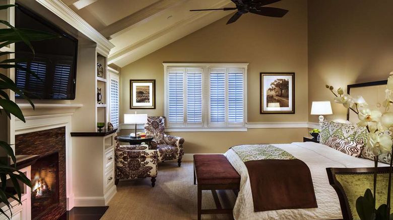 <b>Fess Parker's Wine Country Inn Room</b>. Images powered by <a href="https://iceportal.shijigroup.com/" title="IcePortal" target="_blank">IcePortal</a>.