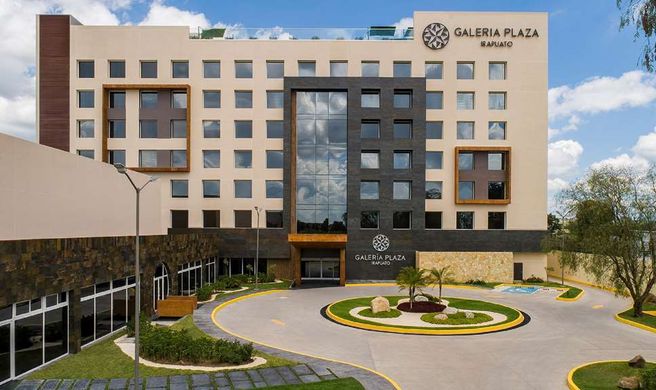 Hotel Galeria Plaza Irapuato Exterior