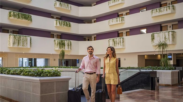<b>Galeria Plaza Veracruz Lobby</b>. Images powered by <a href="https://iceportal.shijigroup.com/" title="IcePortal" target="_blank">IcePortal</a>.