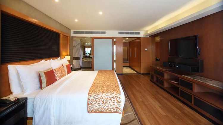 Gokulam Grand Hotel & Spa, Bangalore Exterior