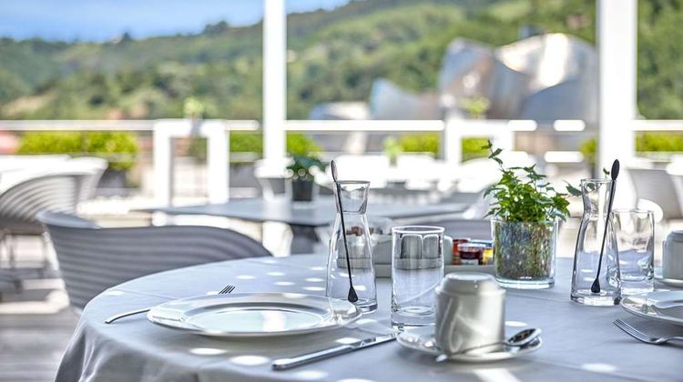 Gran Hotel Domine Bilbao Pool