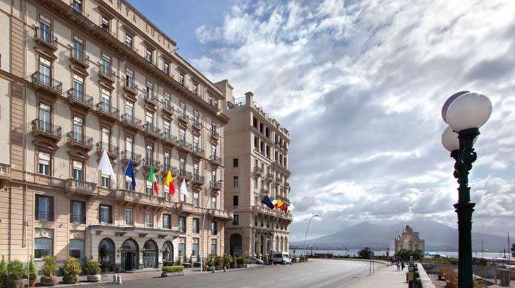 Grand Hotel Santa Lucia Exterior