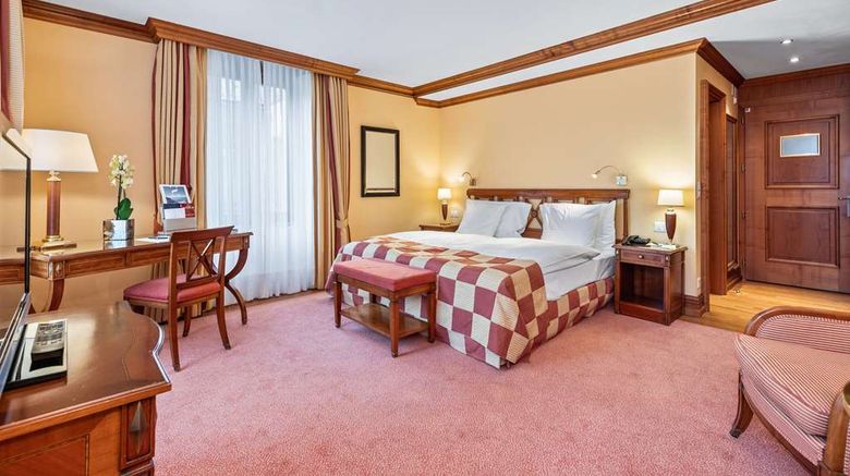 <b>Grand Hotel Zermatterhof Room</b>. Images powered by <a href="https://iceportal.shijigroup.com/" title="IcePortal" target="_blank">IcePortal</a>.