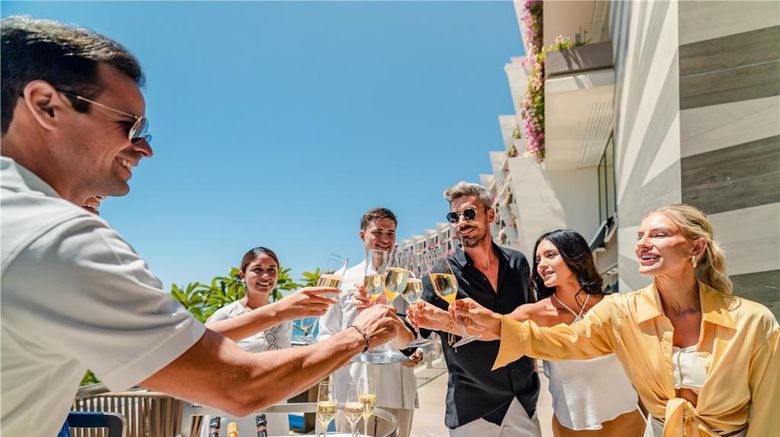 <b>Grand Velas Los Cabos Restaurant</b>. Images powered by <a href="https://iceportal.shijigroup.com/" title="IcePortal" target="_blank">IcePortal</a>.