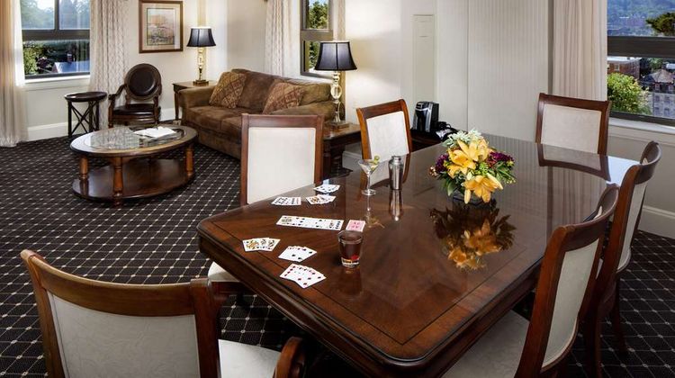 Historic Hotel Bethlehem Suite