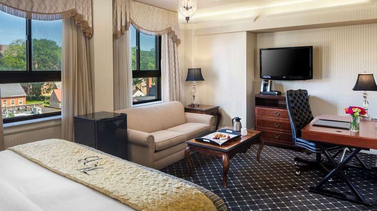 Historic Hotel Bethlehem Room