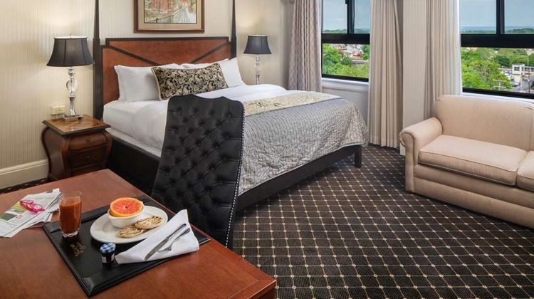 Historic Hotel Bethlehem Room
