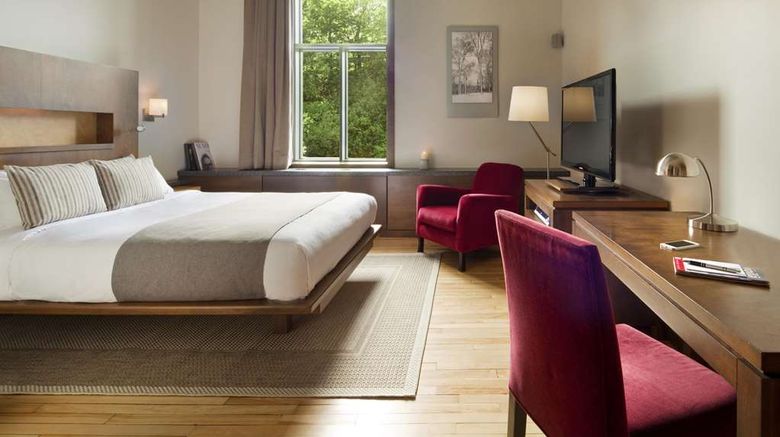 <b>HOTEL 71 Room</b>. Images powered by <a href="https://iceportal.shijigroup.com/" title="IcePortal" target="_blank">IcePortal</a>.