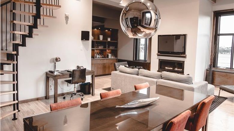 <b>HOTEL 71 Suite</b>. Images powered by <a href="https://iceportal.shijigroup.com/" title="IcePortal" target="_blank">IcePortal</a>.