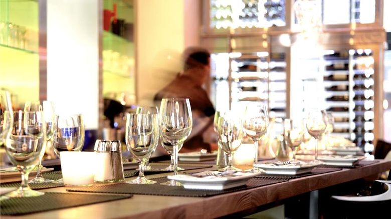 <b>HOTEL 71 Restaurant</b>. Images powered by <a href="https://iceportal.shijigroup.com/" title="IcePortal" target="_blank">IcePortal</a>.