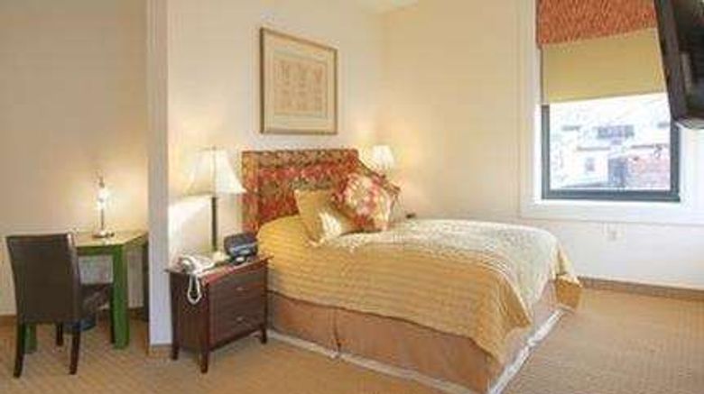 <b>Hotel Brexton Room</b>. Images powered by <a href="https://iceportal.shijigroup.com/" title="IcePortal" target="_blank">IcePortal</a>.