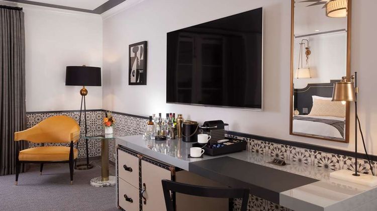 Hotel Californian Room