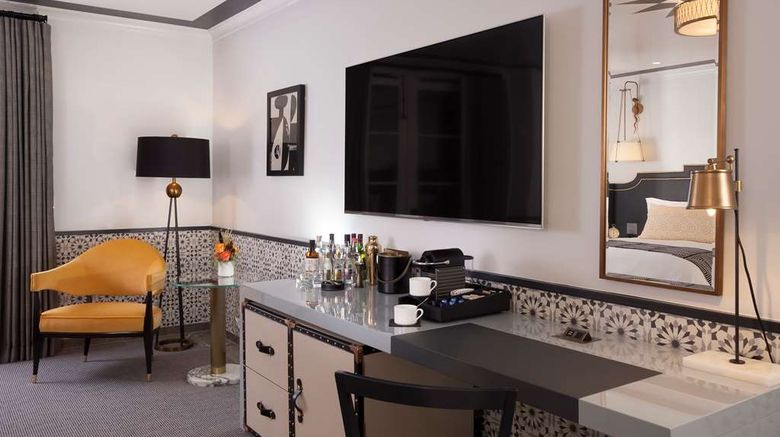 <b>Hotel Californian Room</b>. Images powered by <a href="https://iceportal.shijigroup.com/" title="IcePortal" target="_blank">IcePortal</a>.