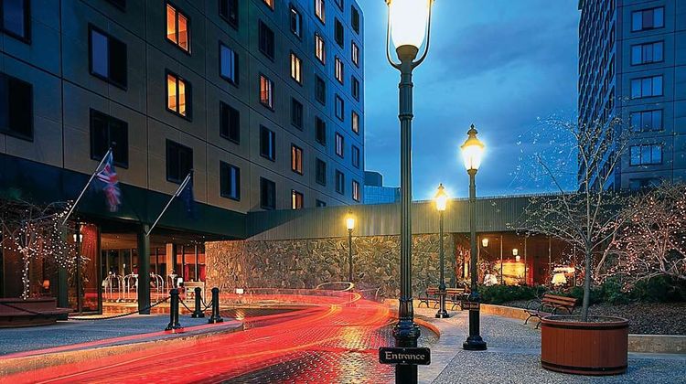 Hotel Captain Cook Exterior
