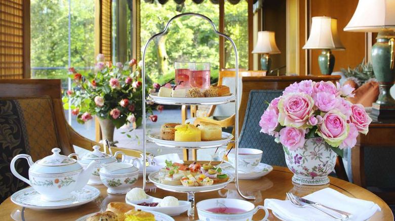<b>Hotel Chinzanso Tokyo Restaurant</b>. Images powered by <a href="https://iceportal.shijigroup.com/" title="IcePortal" target="_blank">IcePortal</a>.