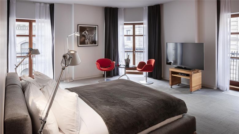 <b>Hotel Gault Suite</b>. Images powered by <a href="https://iceportal.shijigroup.com/" title="IcePortal" target="_blank">IcePortal</a>.