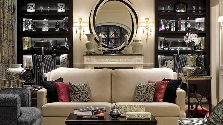 <b>Hotel Keppler Lobby</b>. Images powered by <a href="https://iceportal.shijigroup.com/" title="IcePortal" target="_blank">IcePortal</a>.