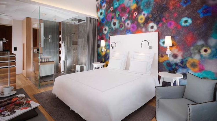 Hotel Metropole Geneva Room