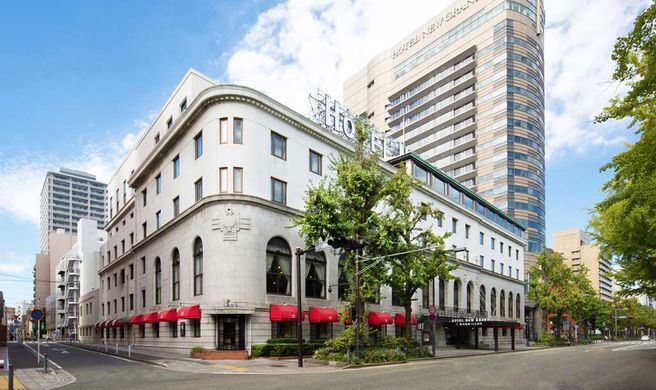 Hotel New Grand Exterior