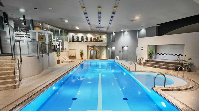 <b>Hotel New Otani Tokyo - the Main Pool</b>. Images powered by <a href="https://iceportal.shijigroup.com/" title="IcePortal" target="_blank">IcePortal</a>.