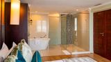 Sea Cliff Court Apartments Suite