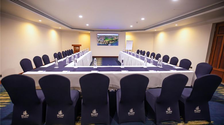 <b>Sea Cliff Court Apartments Meeting</b>. Images powered by <a href="https://iceportal.shijigroup.com/" title="IcePortal" target="_blank">IcePortal</a>.