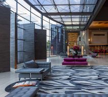 Hotel Unique Lobby