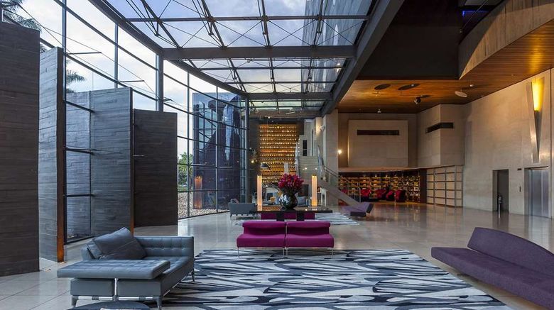 <b>Hotel Unique Lobby</b>. Images powered by <a href="https://iceportal.shijigroup.com/" title="IcePortal" target="_blank">IcePortal</a>.