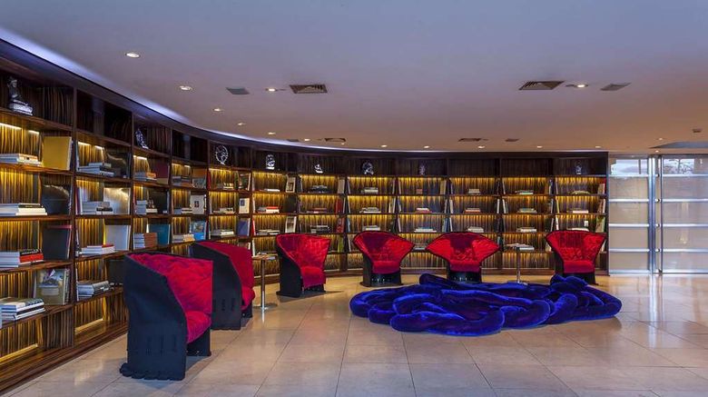 <b>Hotel Unique Lobby</b>. Images powered by <a href="https://iceportal.shijigroup.com/" title="IcePortal" target="_blank">IcePortal</a>.