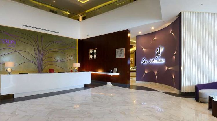 HS HOTSSON Hotel Irapuato Lobby