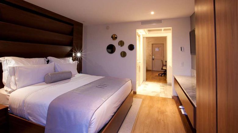 <b>HS HOTSSON Hotel Leon Room</b>. Images powered by <a href="https://iceportal.shijigroup.com/" title="IcePortal" target="_blank">IcePortal</a>.
