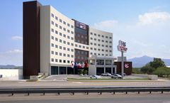 HS Hotsson Hotel Silao
