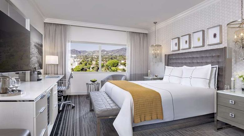 <b>The Huntley Hotel Santa Monica Beach Room</b>. Images powered by <a href="https://iceportal.shijigroup.com/" title="IcePortal" target="_blank">IcePortal</a>.
