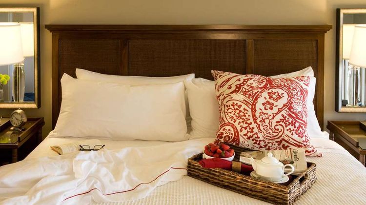 Inn by the Sea Room