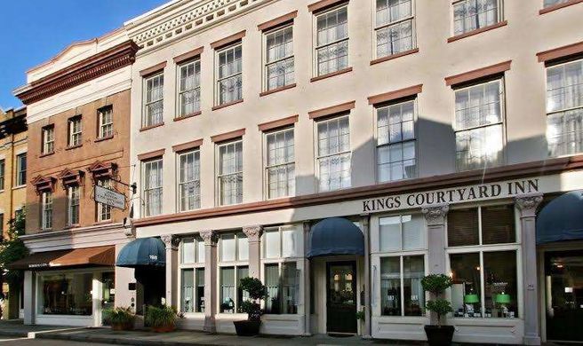 Kings Courtyard Inn Exterior