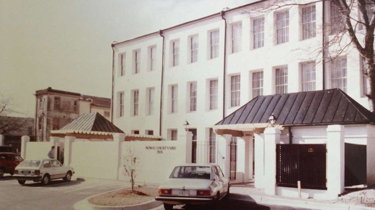 Kings Courtyard Inn Exterior