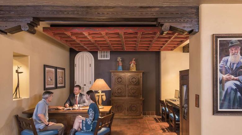 <b>La Fonda on the Plaza Restaurant</b>. Images powered by <a href="https://iceportal.shijigroup.com/" title="IcePortal" target="_blank">IcePortal</a>.