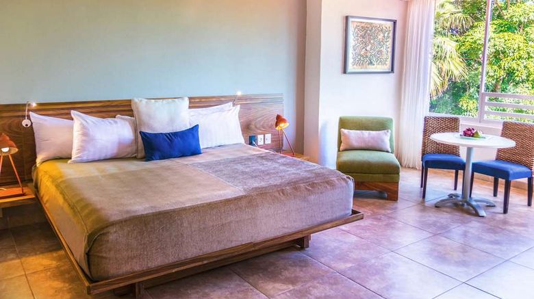 <b>Las Brisas Huatulco Room</b>. Images powered by <a href="https://iceportal.shijigroup.com/" title="IcePortal" target="_blank">IcePortal</a>.