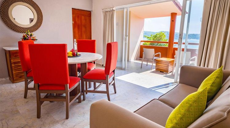 Las Brisas Huatulco Suite
