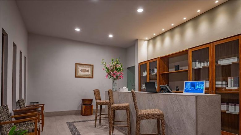 <b>Las Brisas Huatulco Lobby</b>. Images powered by <a href="https://iceportal.shijigroup.com/" title="IcePortal" target="_blank">IcePortal</a>.