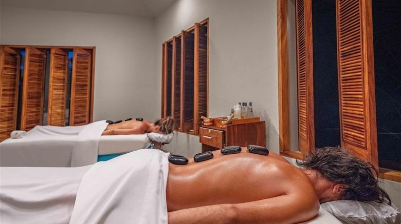 <b>Las Brisas Huatulco Spa</b>. Images powered by <a href="https://iceportal.shijigroup.com/" title="IcePortal" target="_blank">IcePortal</a>.